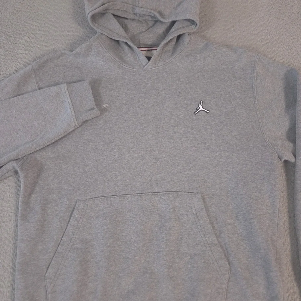 Jordan Hoodie Mens Medium Gray Nike Essentials Heather Fleece Jumpman Pullover